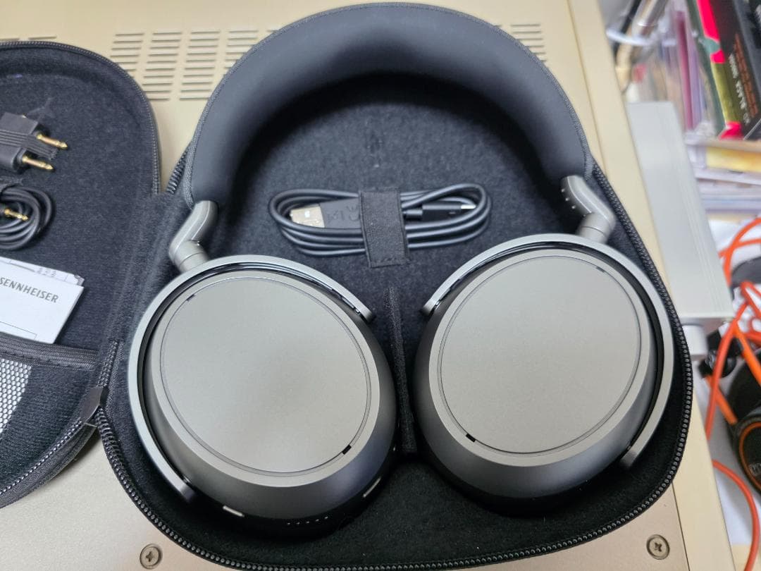SENNHEISER ゼンハイザー ワイヤレスヘッドホン MOMENTUM4美品