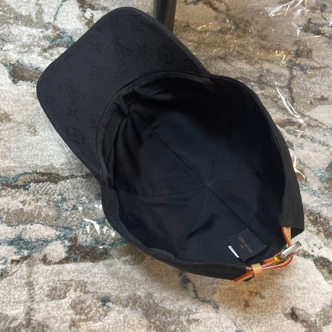 【美品】ルイヴィトン　キャスケット モノグラム柄　エッセンシャル