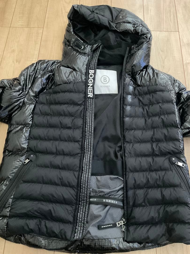 BOGNER ブラック メンズダウンジャケットMサイズ