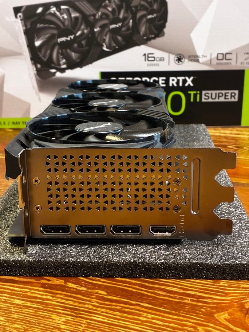 a*k様 PNY GEFORCE RTX 4070 Ti SUPER グラフィッ