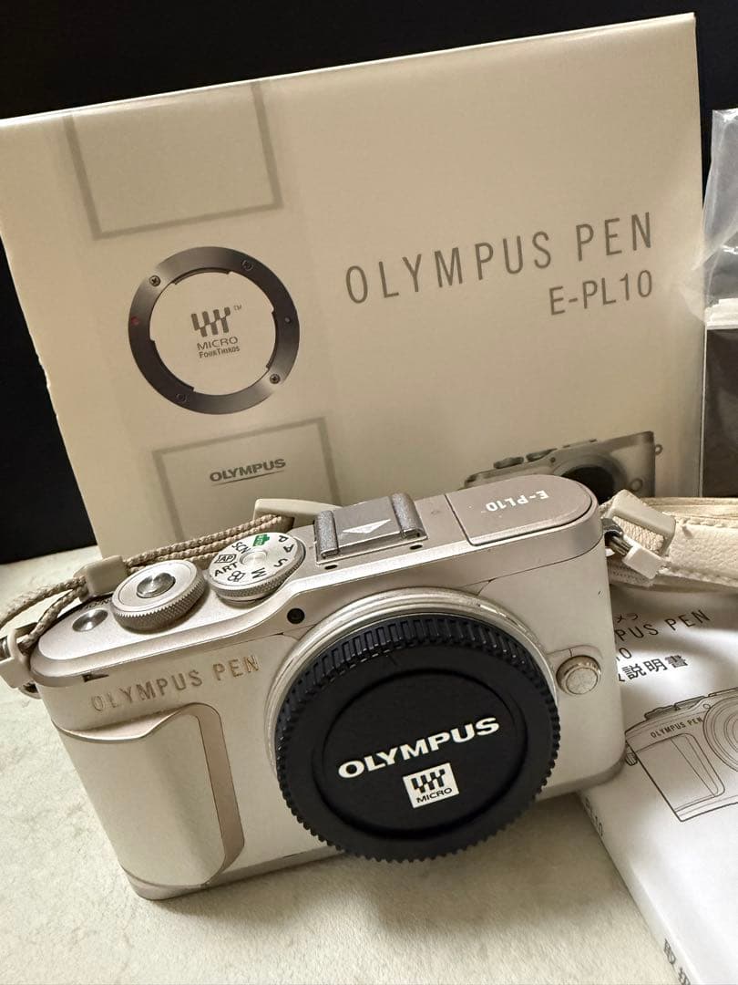 【ジャンク品】OLYMPUS PEN E-PL10 シルバー 本体ストラップ付き