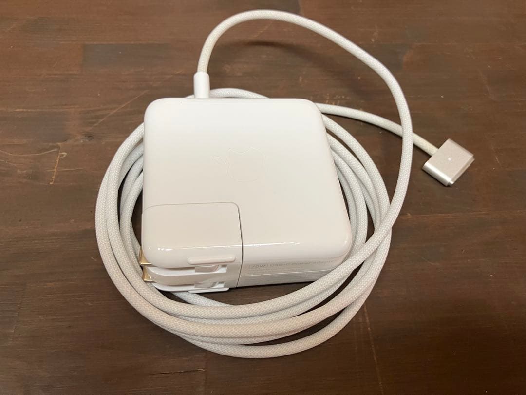 美品 MacBook Pro M3 16GB 1TB US配列キー 充電回数極少