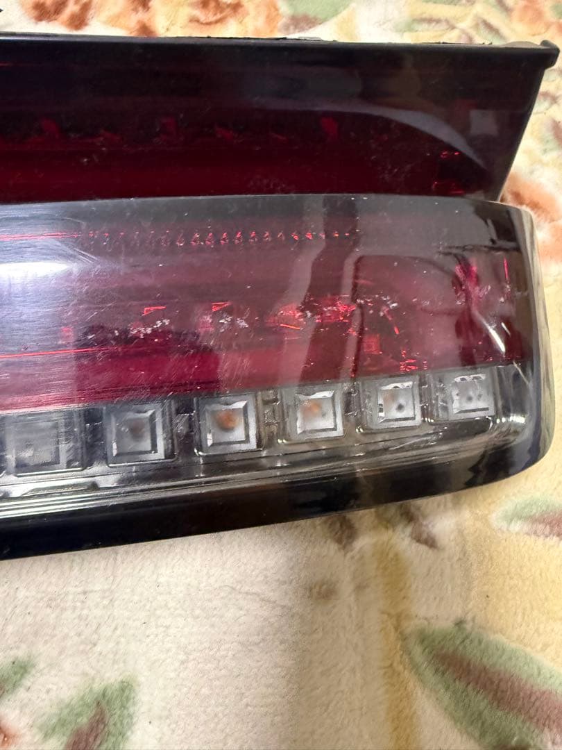 reiz da17w フルLEDスモークテールランプ　爪折れあり