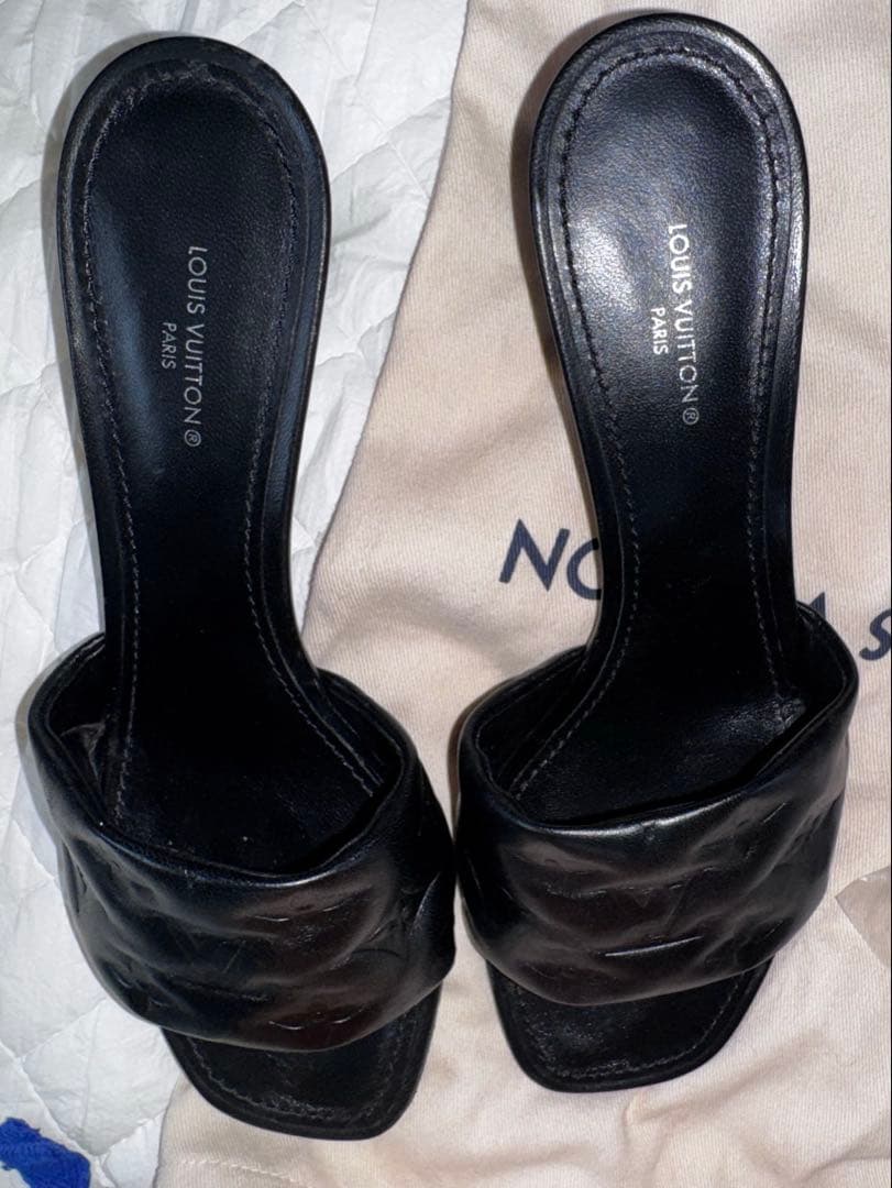 J*y様 LOUIS VUITTON ブラック ミュール