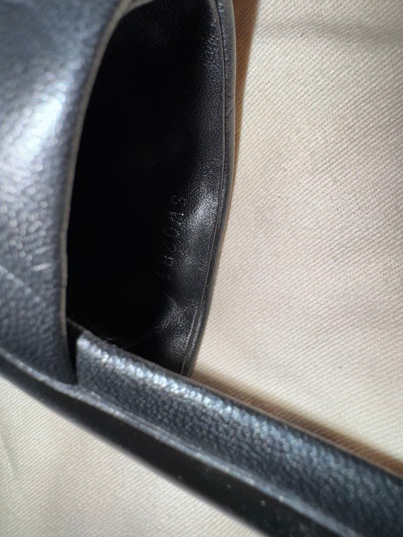 J*y様 LOUIS VUITTON ブラック ミュール