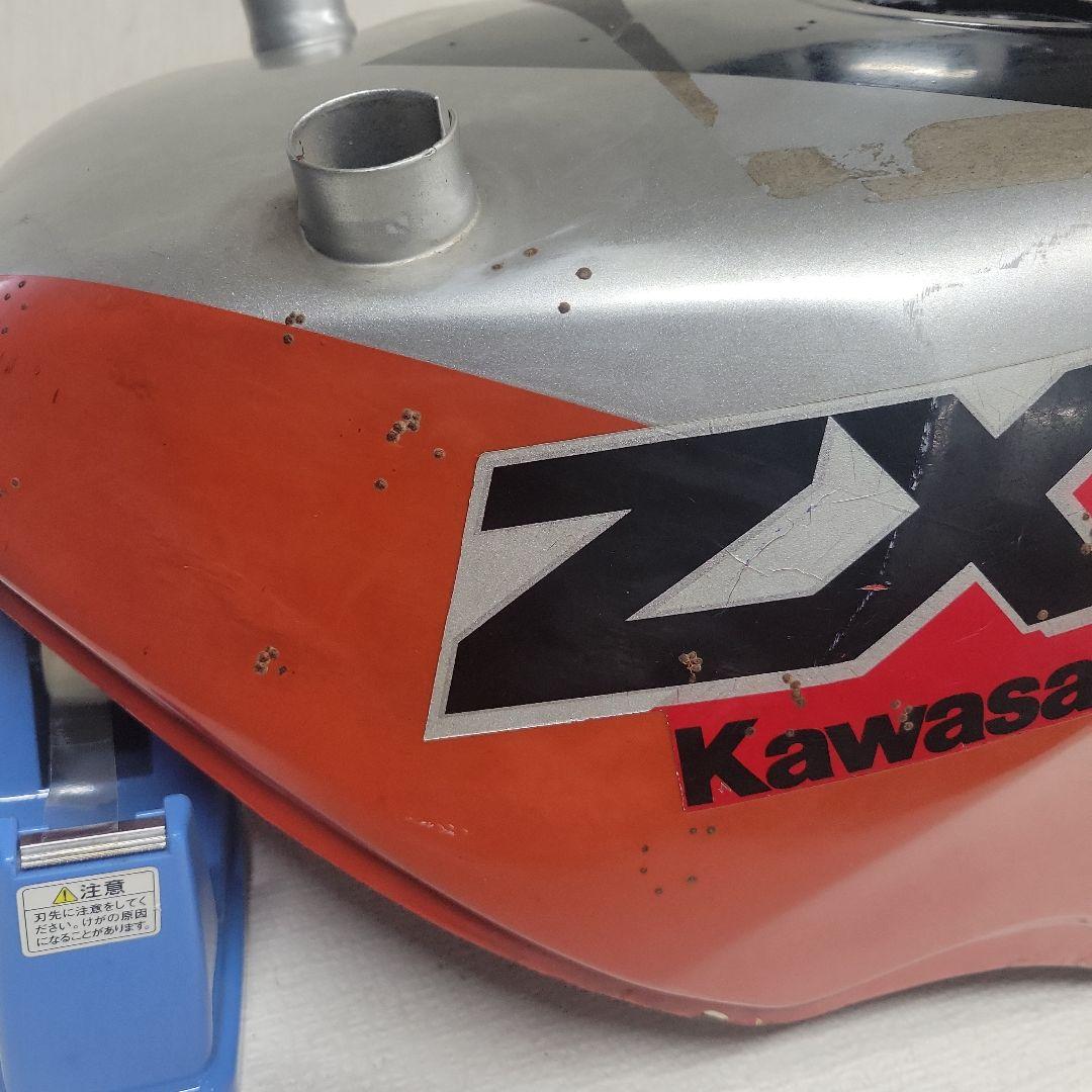 KAWASAKI　ZXR250　タンク
