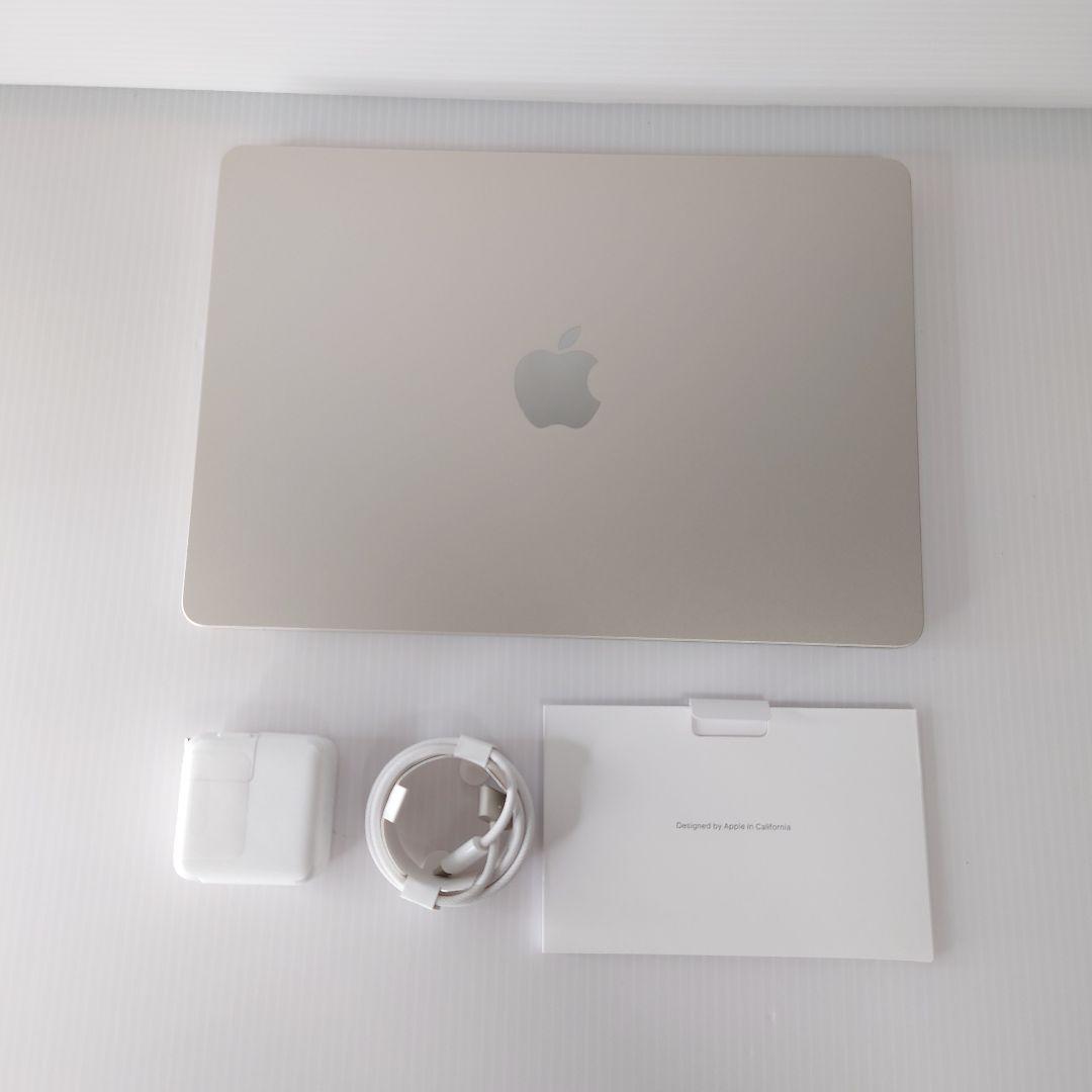 Apple MacBook Air M2チップ搭載 A2681