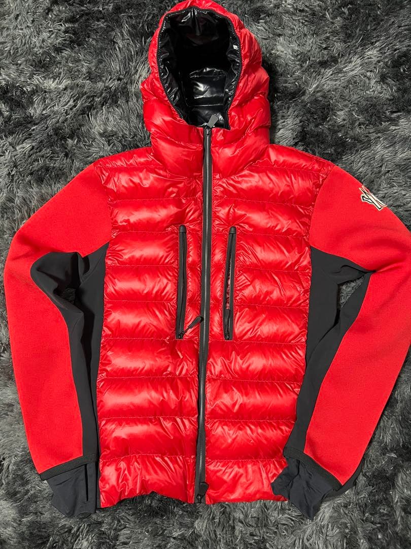 モンクレール ハイブリッド ダウンジャケット ニットダウン　赤黒