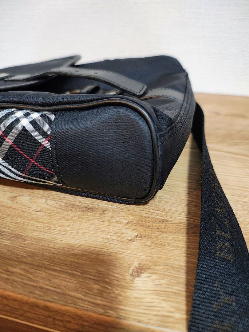 sanzoku　Burberry　BLACK LABEL ショルダーバッグ