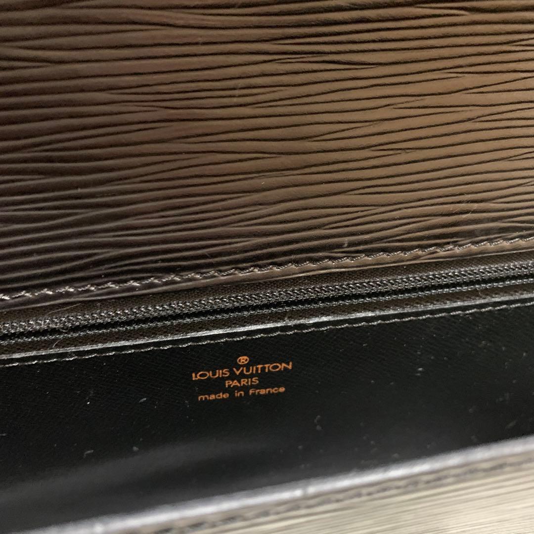 【美品】ルイヴィトン エピ シャイヨー クラッチバッグ セカンドバッグ レザー