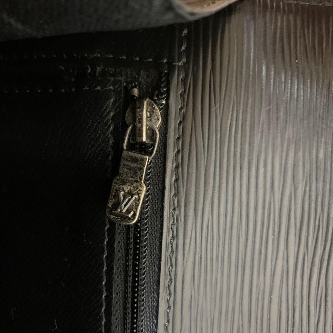 【美品】ルイヴィトン エピ シャイヨー クラッチバッグ セカンドバッグ レザー