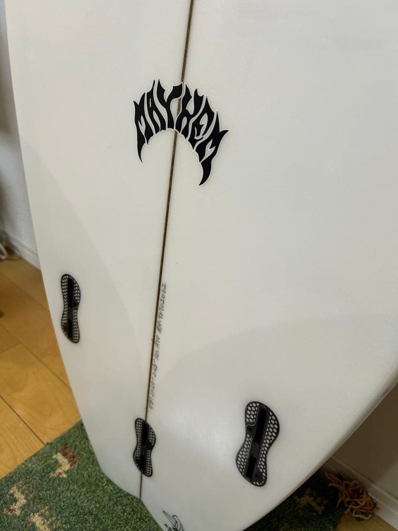 lost ショートボード ラウンドノーズフィッシュ　5,8 32リッター