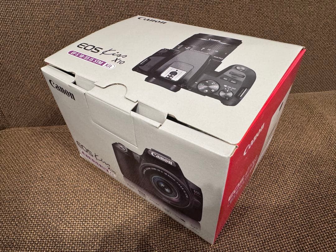 Canon EOS Kiss X10 デジタル一眼レフカメラ 単焦点レンズ付き