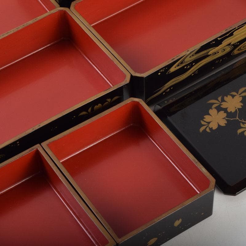 茶道具　黒漆　花草蒔絵　五段重箱　共箱　C　9121