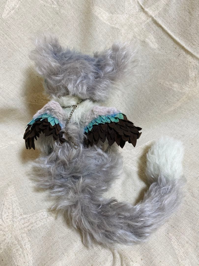 アートドール グリフィン 幻獣 ぬいぐるみ 人形 鳥 海外作家