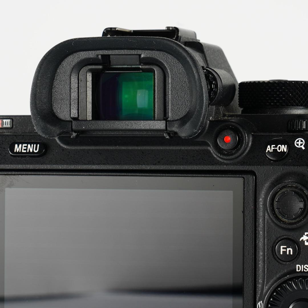 SONY α7RIII 4240万画素 レンズセット 他と差をつける初めの1台