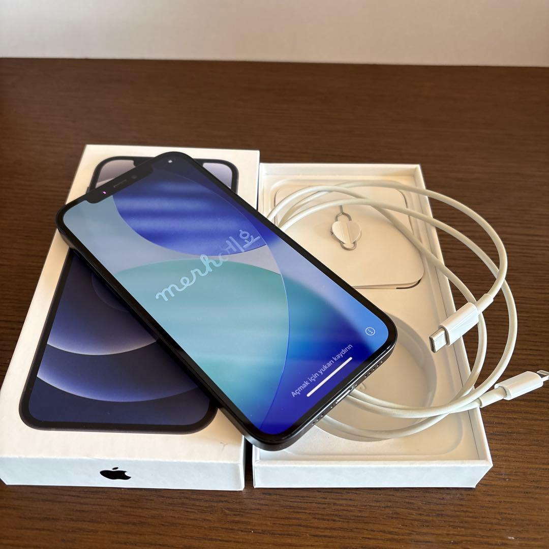 Apple iPhone 12 ブラック 6.1インチ 本体　64G