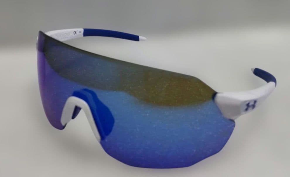 激安【新品】アンダーアーマースポーツサングラス ハーフタイム