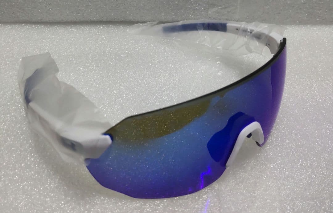 激安【新品】アンダーアーマースポーツサングラス ハーフタイム