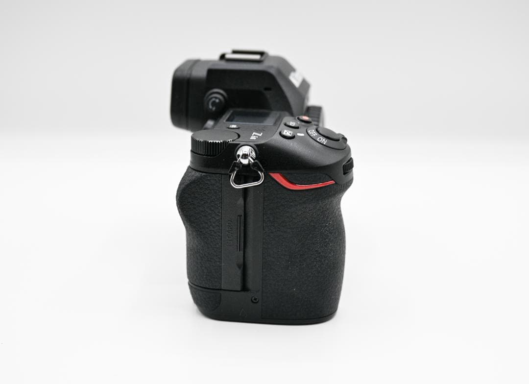 Nikon Z 6 III ミラーレス一眼カメラ