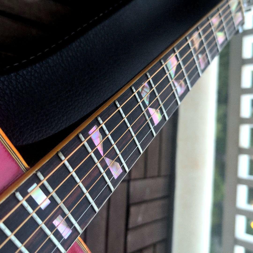 Chaki Wー3F 色々難ありのドレッドノートです。