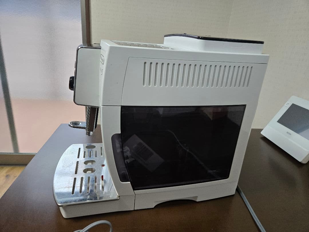 yasuDeLonghi Magnifica S エスプレッソマシン