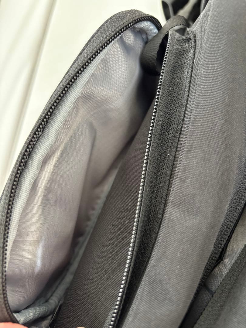 ポムル POMULU 2WAYヒップシート ＊ カジュアルブラック ＊新デザイン