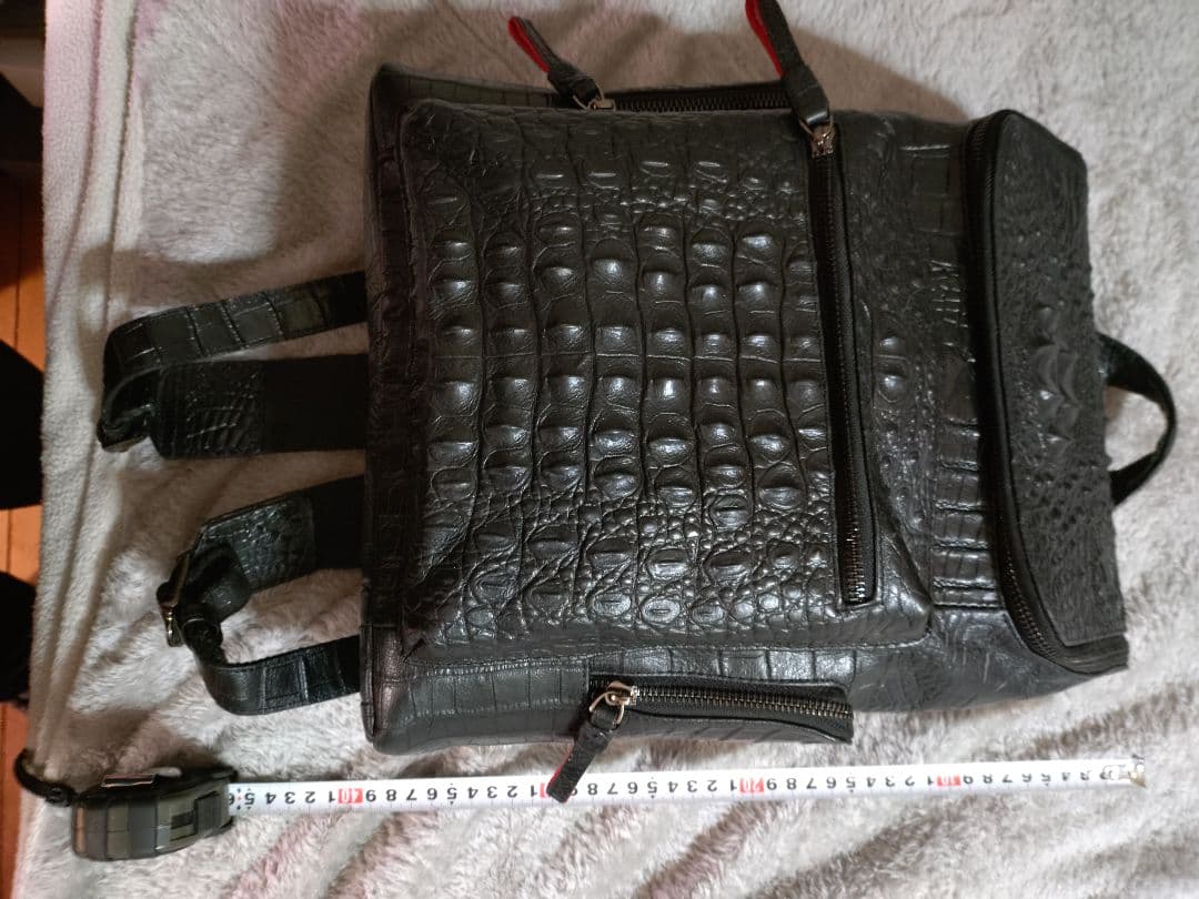クロコダイル本革リュック・バックパック
