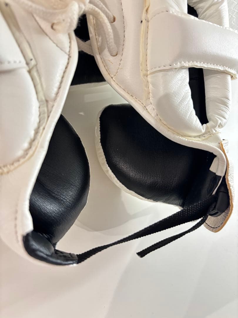 Winning ヘッドギア フェイスガードタイプ　白　Mサイズ