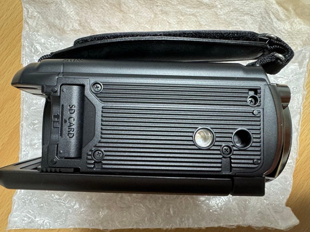 【ほぼ新品同様】Panasonicビデオカメラ HC-V700M