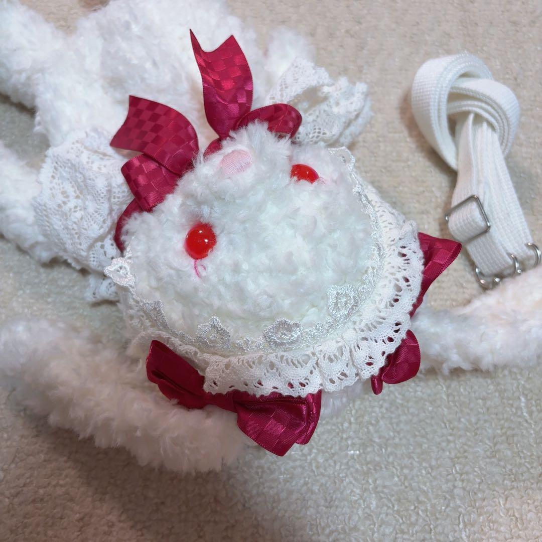 うさくみゃちゃんポシェット　白エンジ