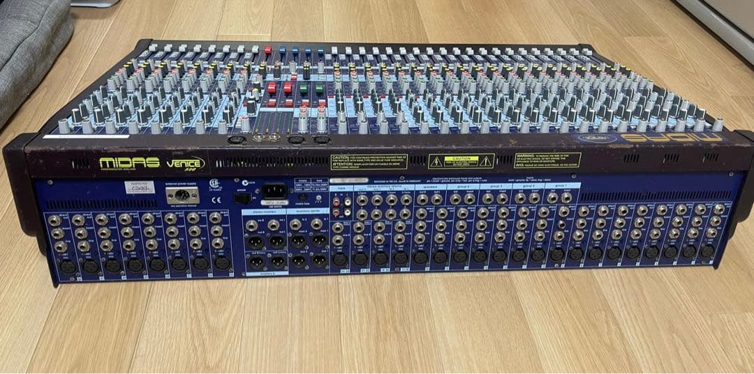 MIDAS　VENICE320　アナログミキサー