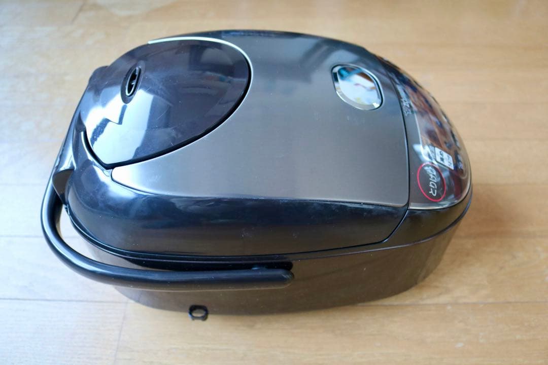 ☆美品！ 2022年製！ 象印 炊飯器 NW-VH10 5.5合 IH炊飯ジャー