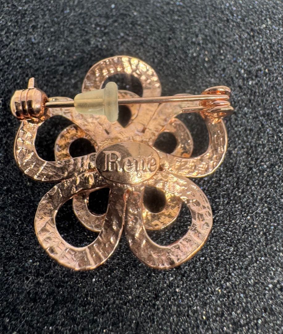 【René ルネ】定価37,400円花モチーフブローチ 2個セット