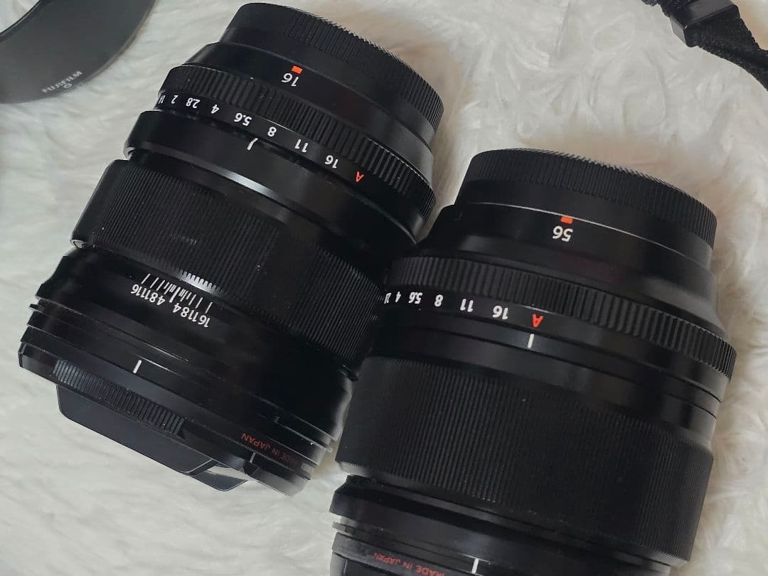 Fujifilm X-T2 ミラーレスカメラ レンズ2つ付