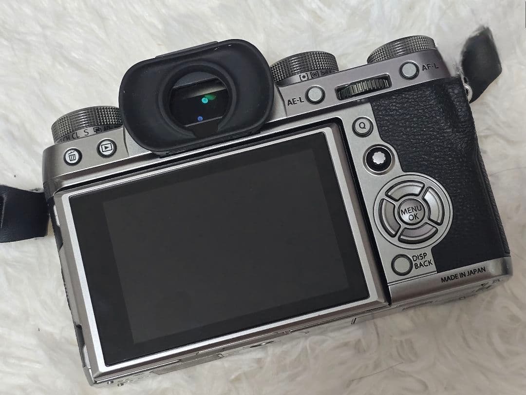 Fujifilm X-T2 ミラーレスカメラ レンズ2つ付