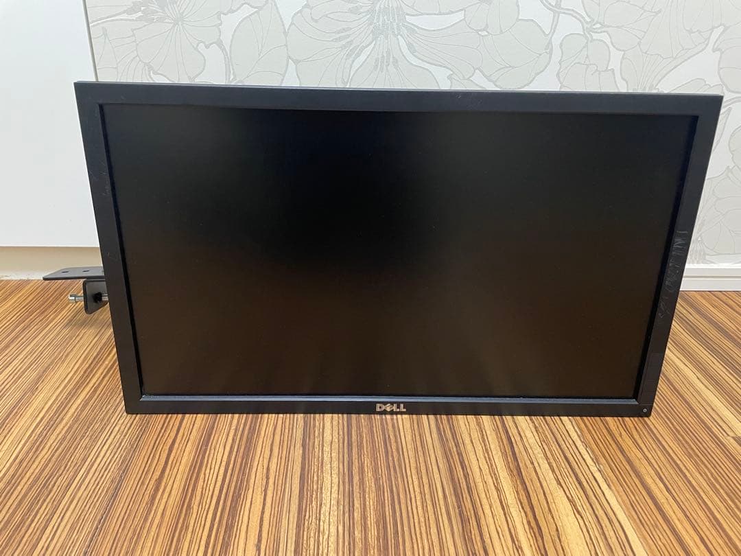 ミリフリ ThinkStation C30 モニターセット