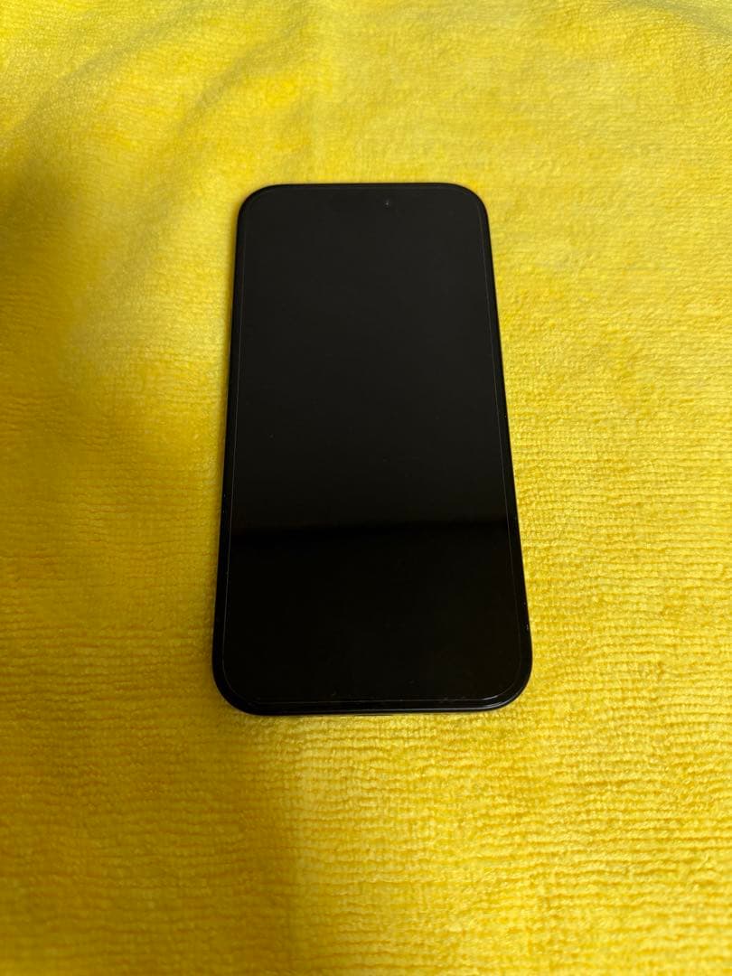 Apple iPhone 15 ブラック 本体 256