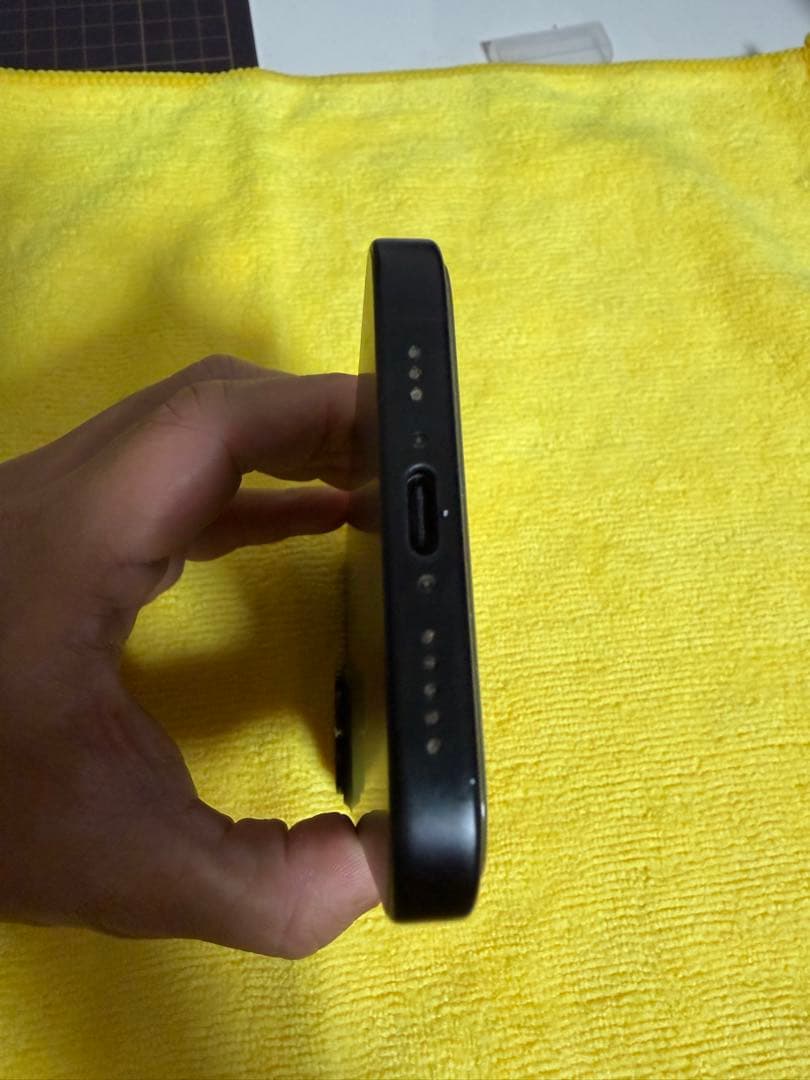 Apple iPhone 15 ブラック 本体 256