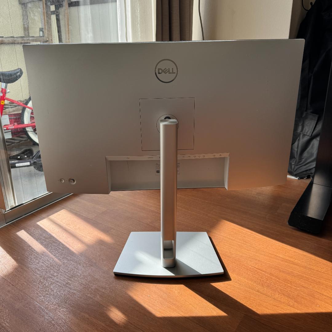 DELL U2723QX 4Kモニター