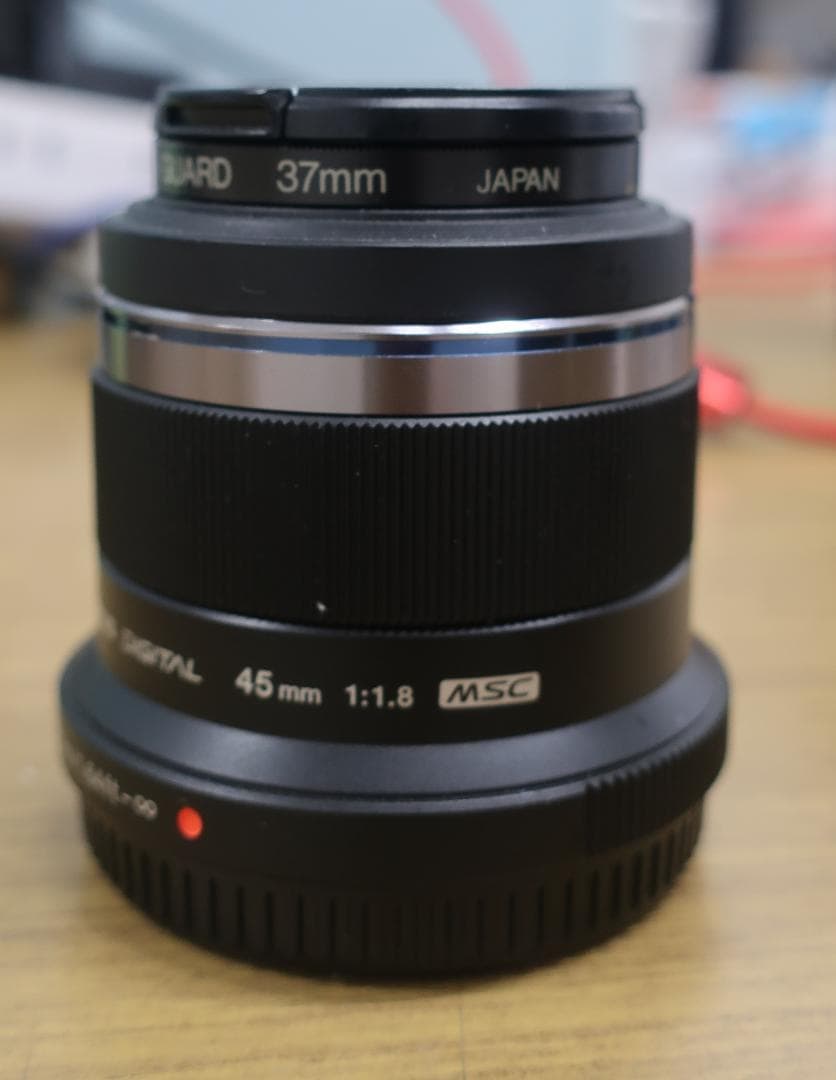 OLYMPUS 45mm f1.8 レンズ