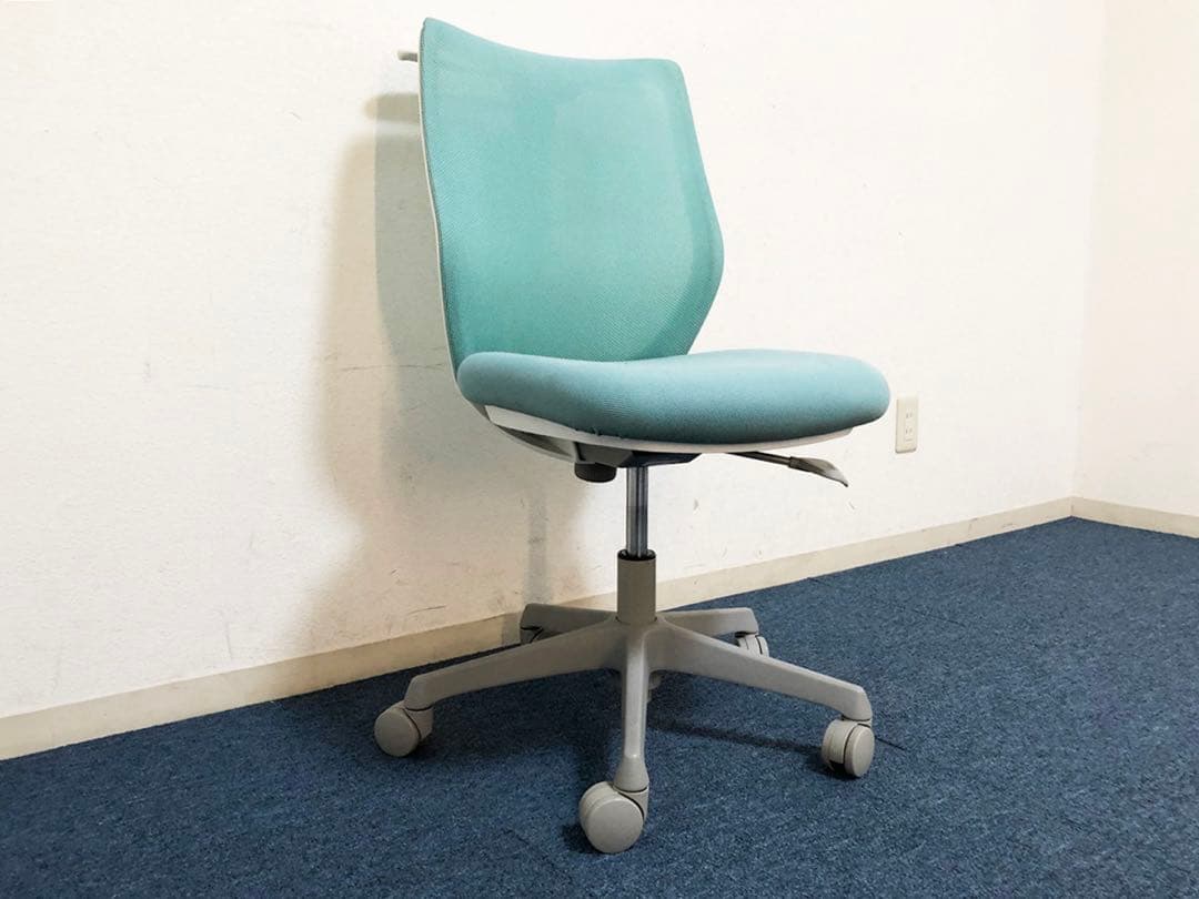 OKAMURA オフィスチェア CG12WR FZK6 肘無しハンガー付き完成品