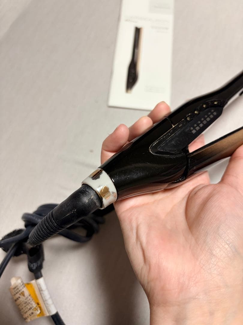 ヘアビューロン4DPlus ジャンク品　ストレートアイロン