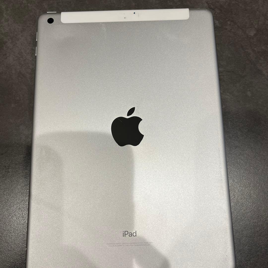 Apple iPad 32GB シルバー　WIFIモデル