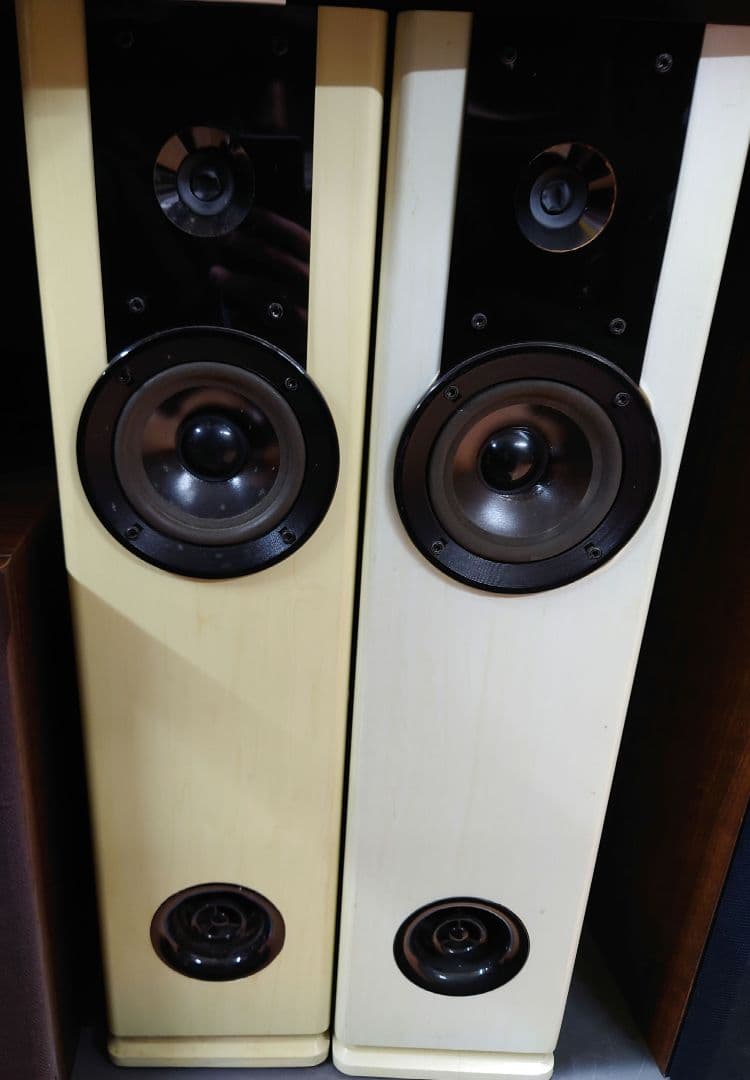 ■fuze ASW2700アンプ内蔵ツインウーファートールボーイスピーカーペア