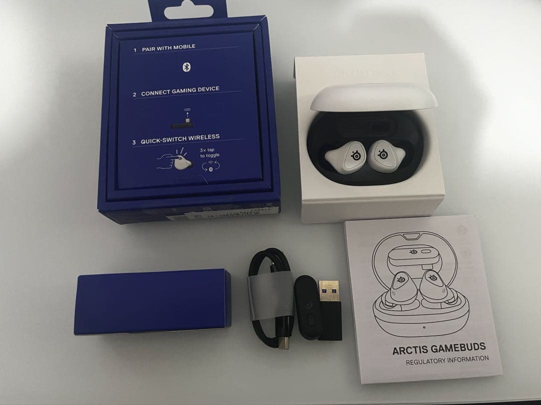 ヘッドホン SteelSeries Arctis buds