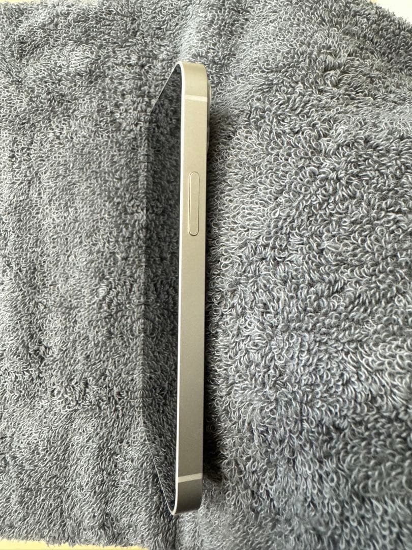 iPhone13mini 128gバッテリー95%