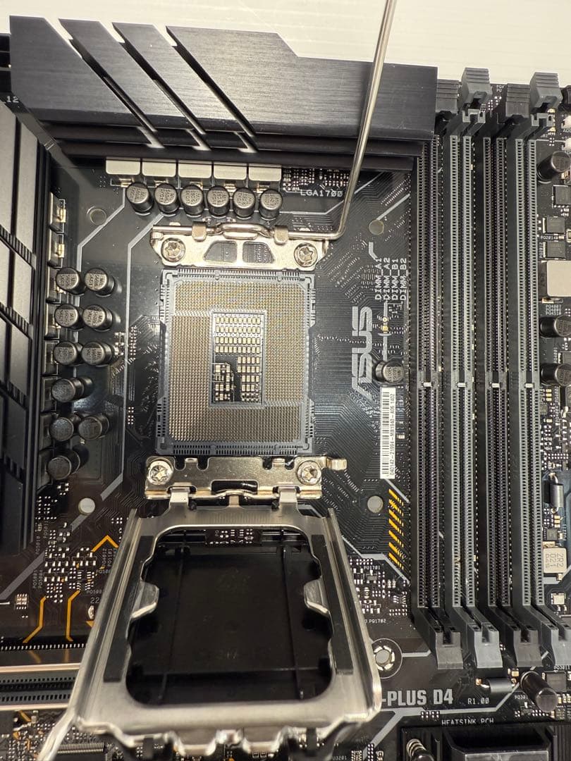 ASUS TUF B660M-PLUS D4 自作PCパーツ　マザーボード