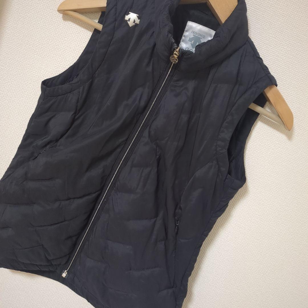 ★美品★DESCENTE　GOLF　中綿ベスト　サイズ　S