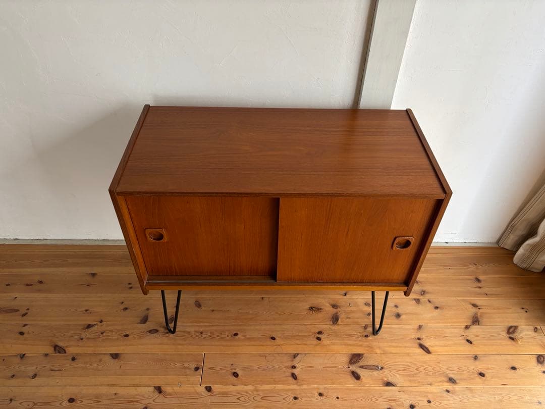 北欧ヴィンテージ　チーク　デンマーク　サイドボード